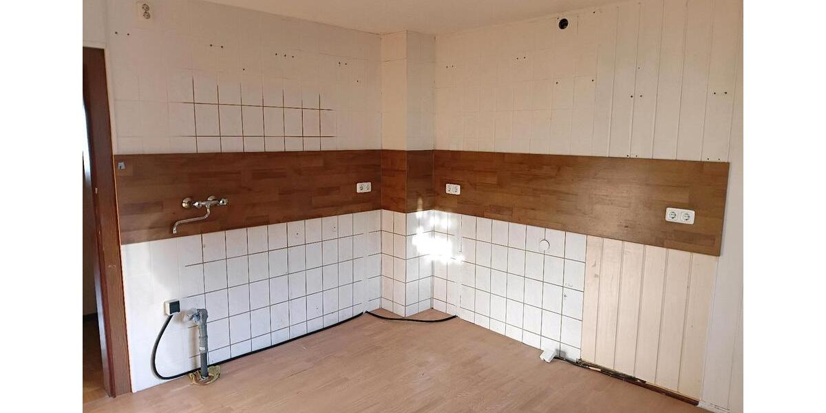 Einfamilienhaus Wasungen - 9 Zimmer, 180 m&sup2;, 750&euro; | Angebot:25275607