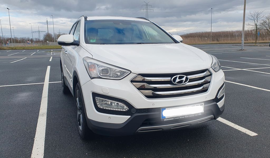 Hyundai SANTA FE 175.700 km 14.700 &euro; Emden 26723