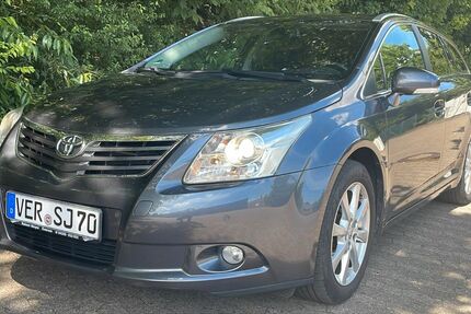 Toyota Avensis 228.556 km 6.350 &euro; Verden 27283