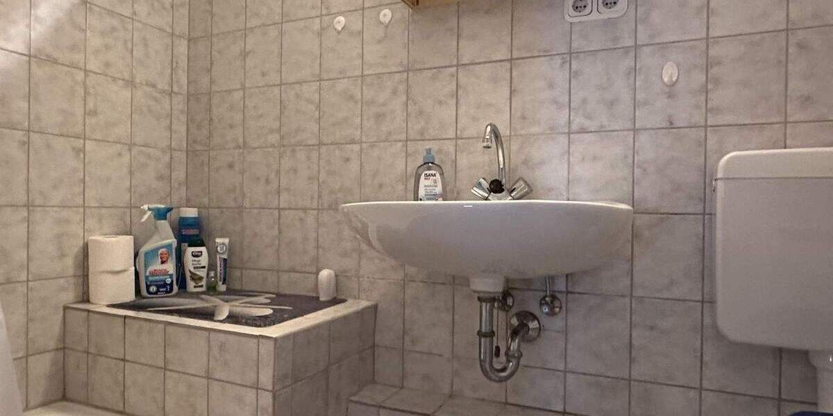 Ein Zuhause mit Charakter - großzügige Doppelhaushälfte mit Garten 6 zimmer