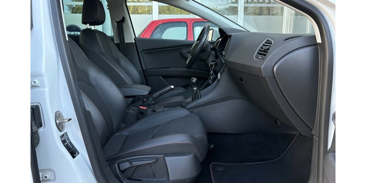 Seat Leon 1.8 ST FR NAVIGATION/SITZHEIZUNG/KLIMAx2 139.535 km 9.900 &euro; Villingen-Schwenningen 78054