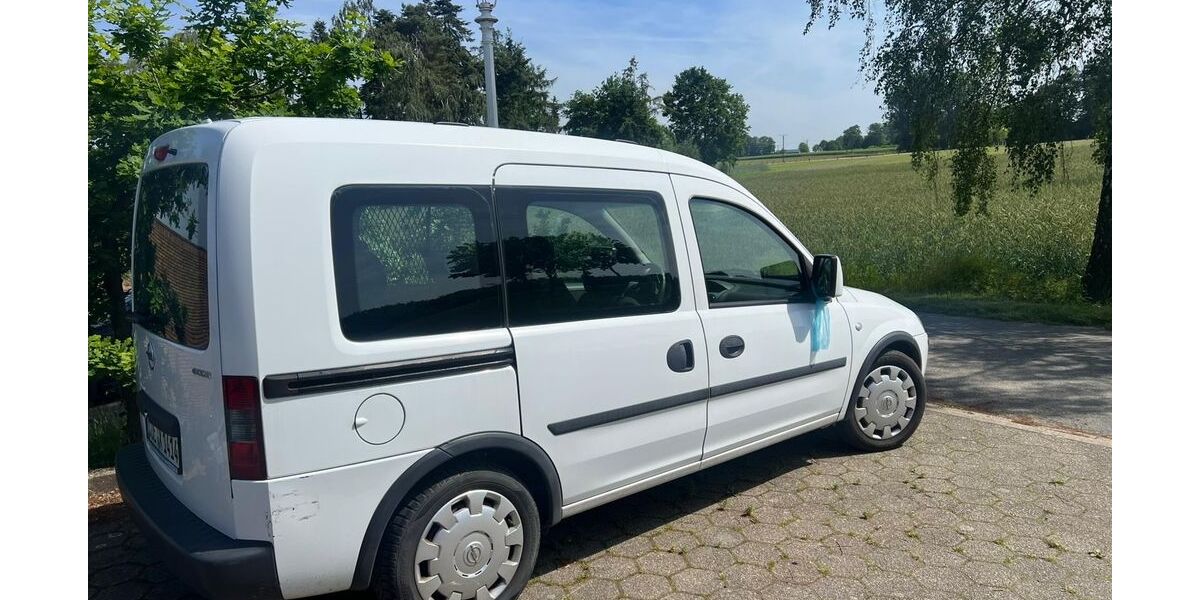 Opel Combo 102.000 km 3.200 &euro; Olfen 59399