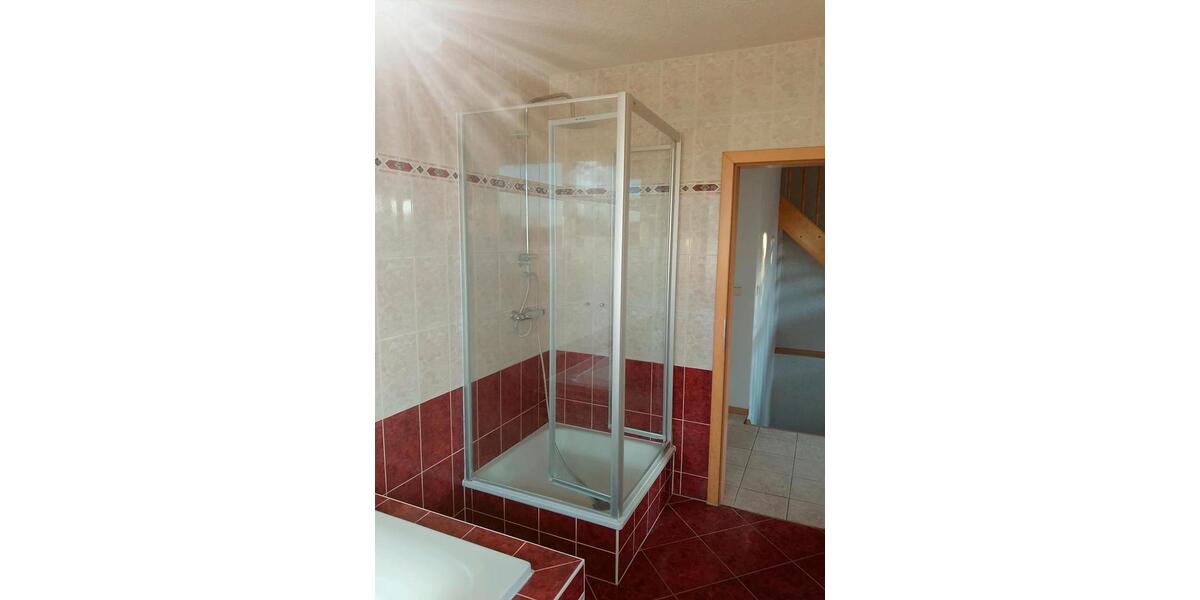Etagenwohnung Ahrensfelde - 2 Zimmer, 140 m&sup2;, 1.500&euro; | Angebot:26398626
