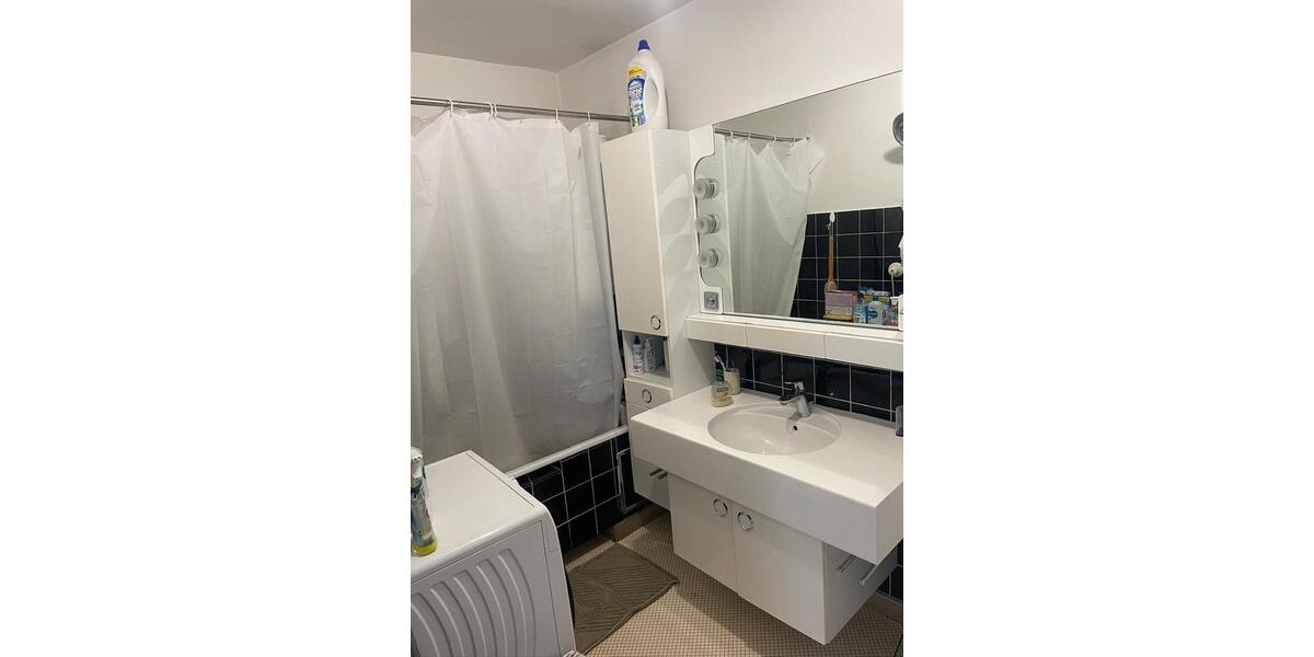 Etagenwohnung Pforzheim - 3 Zimmer, 84 m&sup2;, 800&euro; | Angebot:26678675