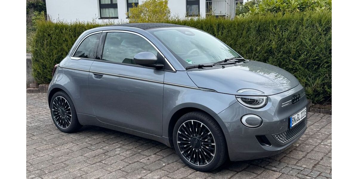 Fiat 500e 10.700 km 19.500 &euro; Königswinter 53639