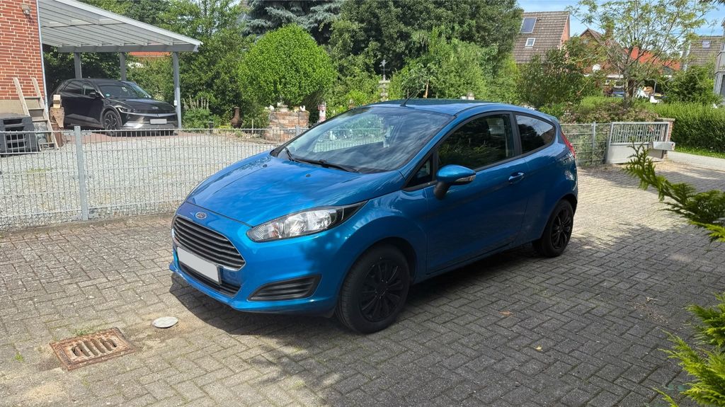 Ford Fiesta 91.500 km 5.500 &euro; Bliesdorf-Schashagen 23730