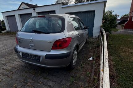 Peugeot 307 145.669 km 1.349 &euro; Bodelshausen 72411