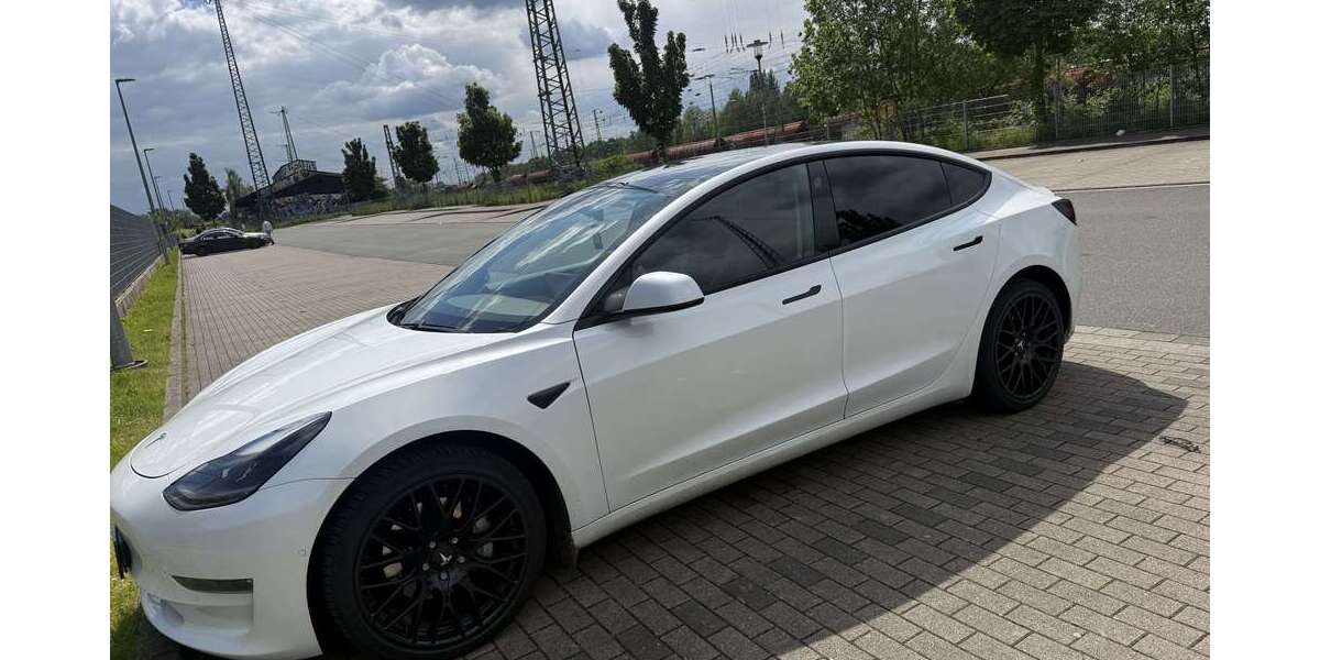 Tesla Model 3 137.000 km 23.700 &euro; schwerte 58238