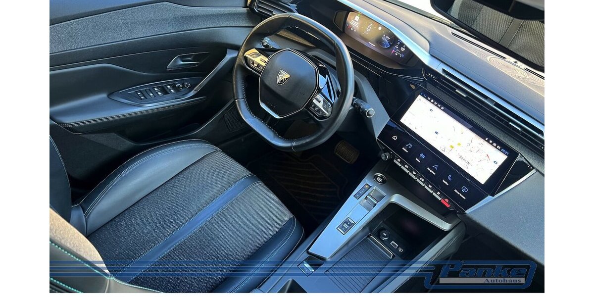 Peugeot 308 Allure EAT8*NAV*Carplay*LED*360°*Cockpit* 150.000 km 14.990 &euro; Berlin 13187