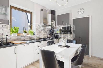 Modernisiertes Reihenendhaus mit 7 Zimmer, Garten & Garage in Bildstock, Friedrichsthal 7 zimmer