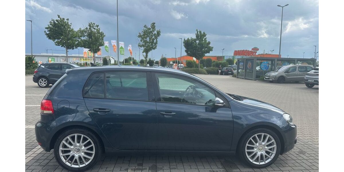 VW Golf 218.000 km 4.850 &euro; Königsbrunn 86343
