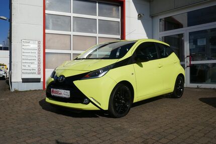 Toyota Aygo (X) 46.598 km 9.900 € Dahlwitz Hoppegarten 15366