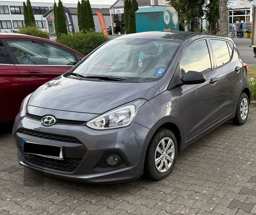 i10