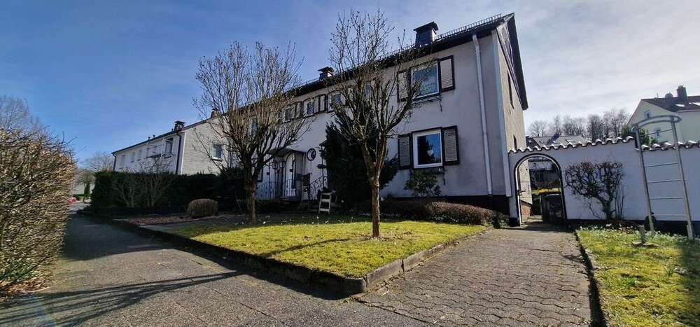 Haus zum Kaufen in Lüdenscheid 330.000 € 151 m²