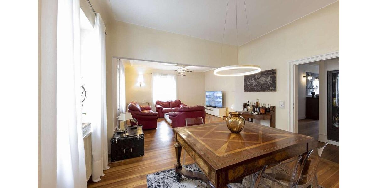 ZUR VERMIETUNG - hochwertige und zentrale Mietfläche auf 2 Etagen in Achern zimmer