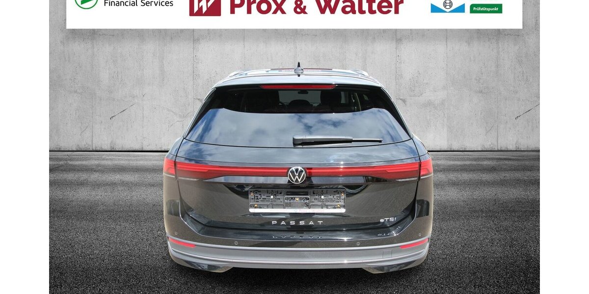 VW Passat Variant 1.5 eTSI 7-DSG Business LED+AHK 21.136 km 33.500 &euro; Hagenow 19230