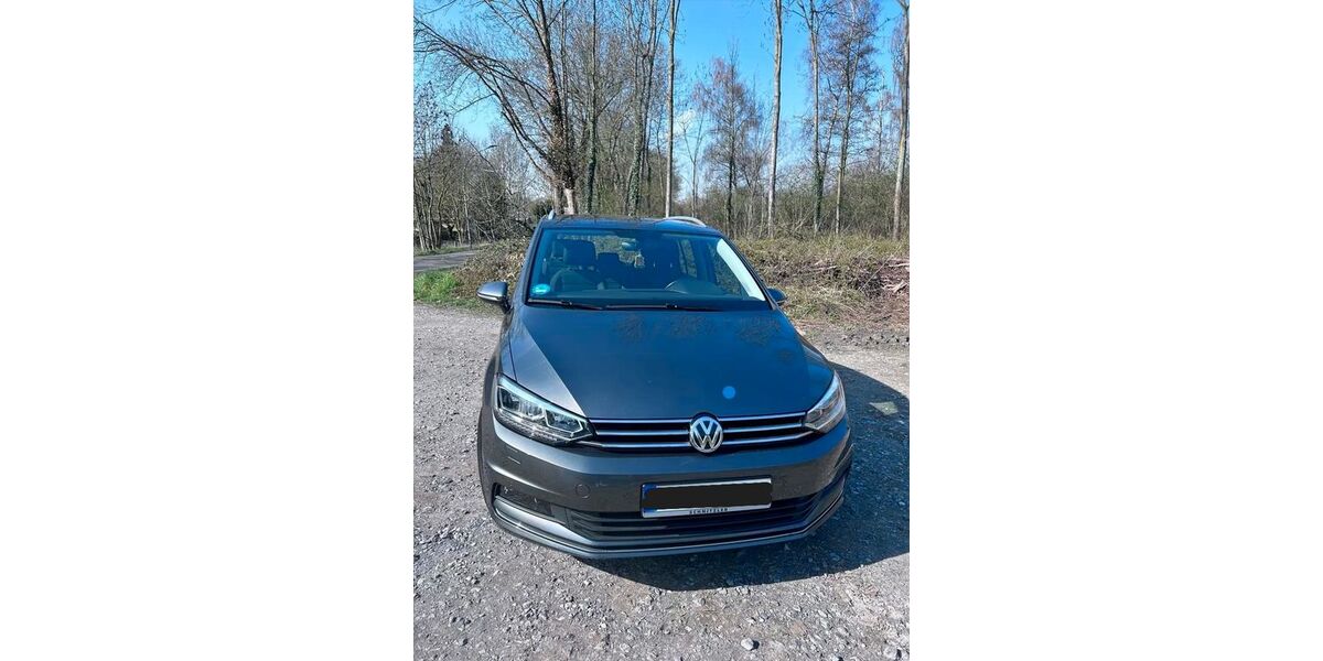 VW Touran 111.000 km 17.390 &euro; Grevenbroich 41516