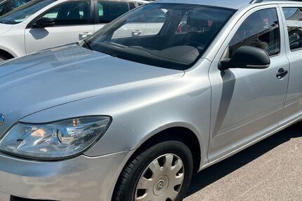 Skoda Octavia 247.000 km 1.150 &euro; Regensburg 93055