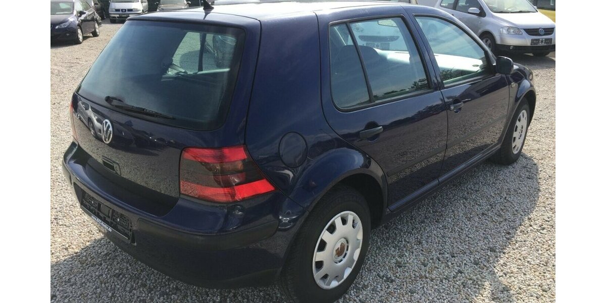 VW Golf 4 Türig,Tüv 01/28! 220.000 km 1.500 &euro; Himmelkron 95502