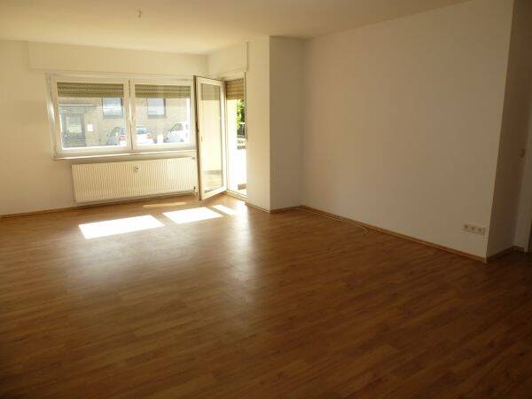 Schick renovierte SingleWohnung mit Balkon in Enger!