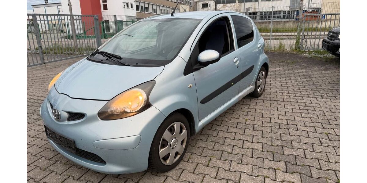 Toyota Aygo (X) 164.000 km 1.200 &euro; Pfarrkirchen 84347