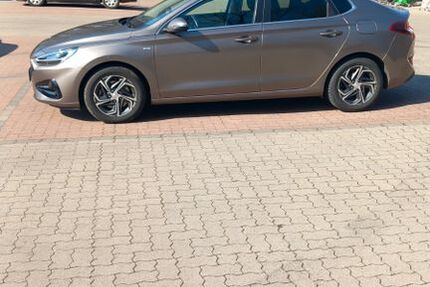 Hyundai i30 68.300 km 15.250 &euro; Vollratsruhe 17194