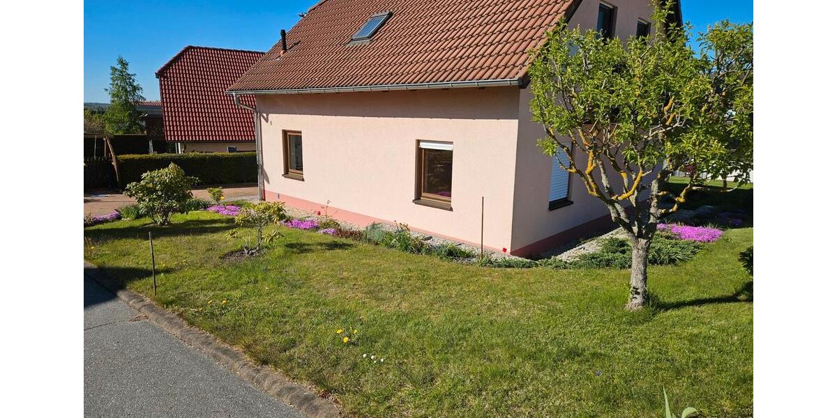 Einfamilienhaus Mülsen - 3 Zimmer, 103 m&sup2;, 1.000&euro; | Angebot:26665535