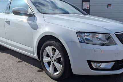 Skoda Octavia 184.142 km 9.970 &euro; Stade 21684