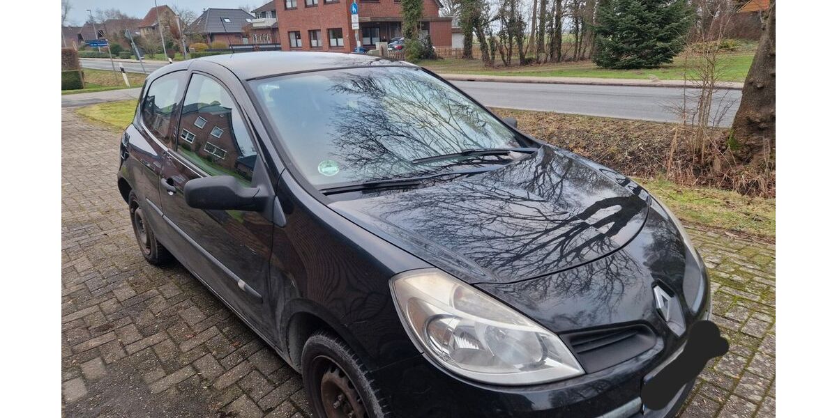 Renault Clio 258.093 km 1.000 &euro; Stadland 26936