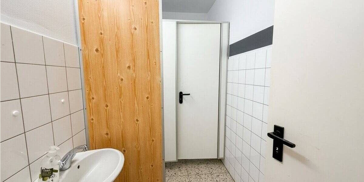 Gewerbeobjekt Hellenthal - 7 Zimmer, 659.721&euro; | Angebot:26014940