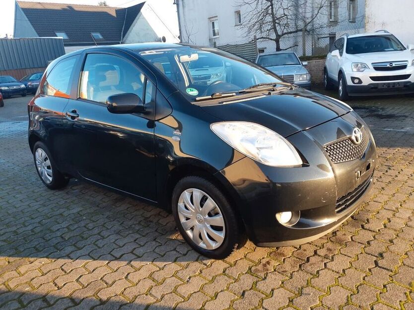 Yaris