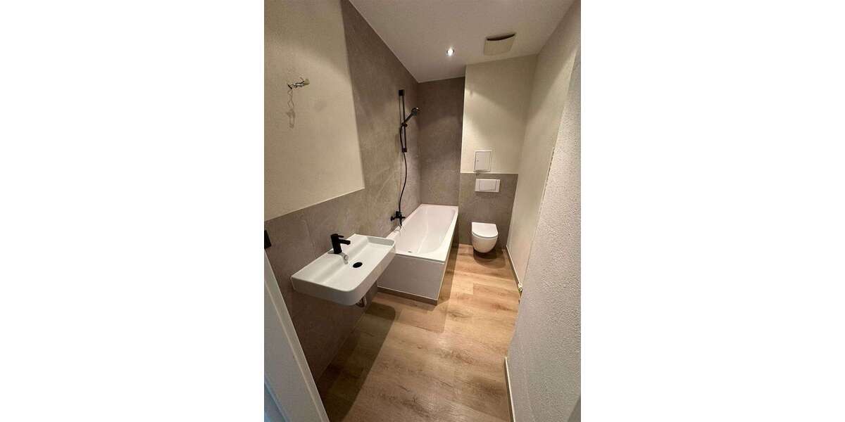 Etagenwohnung Chemnitz Kapellenberg - 1 Zimmer, 32 m&sup2;, 38.900&euro; | Angebot:27305048