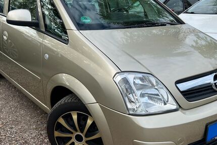 Opel Meriva 109.088 km 3.990 € Berlin 13089