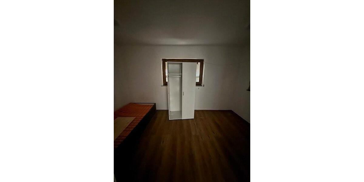 Doppelhaushälfte Fürth Atzenhof - 5.5 Zimmer, 130 m&sup2;, 1.800&euro; | Angebot:26129972