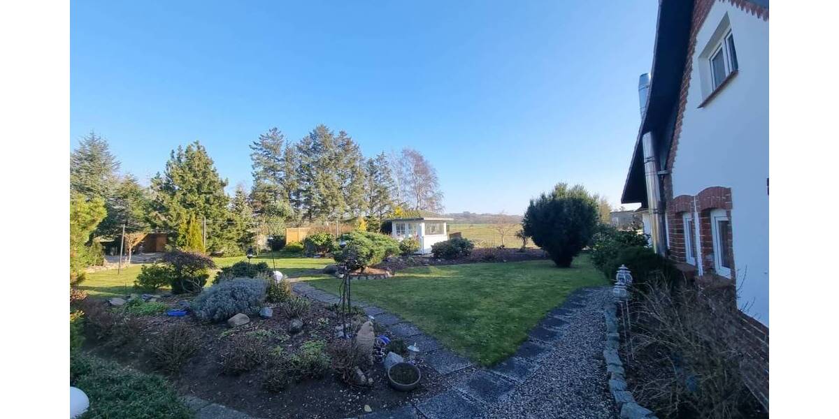 Mehrfamilienhaus, Wohnhaus Sagard Neddesitz - 9 Zimmer, 260 m&sup2;, 495.000&euro; | Angebot:25705304