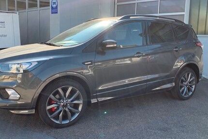 Ford Kuga 61.990 km 23.990 € Ditzingen 71254