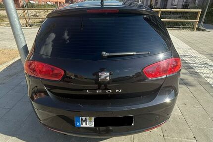 Seat Leon 223.000 km 2.900 &euro; München 81249