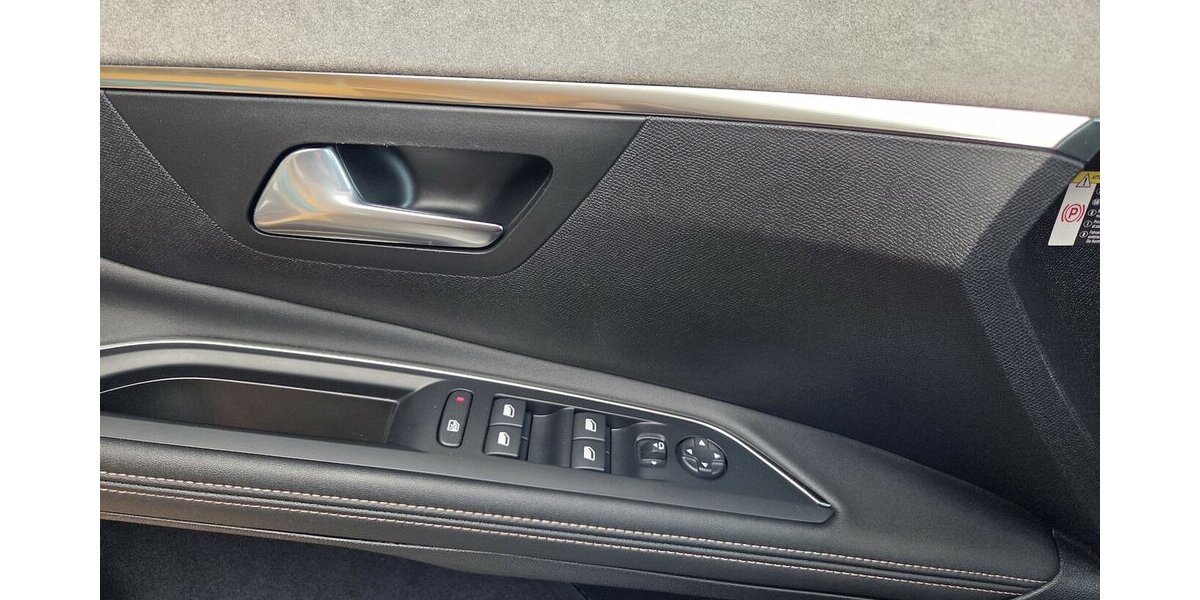 Peugeot 5008 GT 7 Sitze LED Autom. 16.678 km 24.000 &euro; Wilsdruff 01723