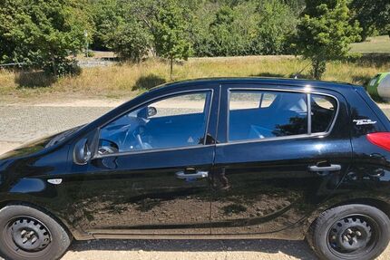 Hyundai i20 102.000 km 3.900 &euro; Schwäbisch Gmünd 73529