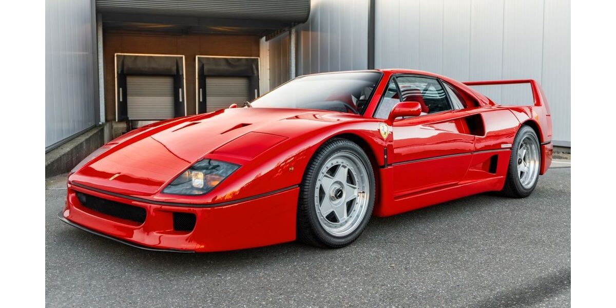 Ferrari F40 11.061 km 3.699.950 &euro; Woerden 