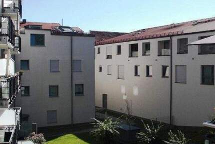 *Hell*zentral*TOP-Ausstattung* – 3 Zimmer, Altstadt, Südloggia, GästeWC, EBK, TG,Lift 3 zimmer