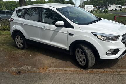 Ford Kuga 90.900 km 10.500 &euro; Hanau 63452
