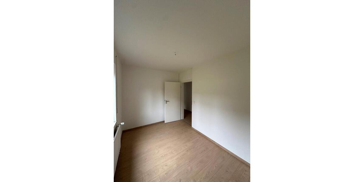Erdgeschoßwohnung Körle - 4 Zimmer, 84 m&sup2;, 229.000&euro; | Angebot:24812794