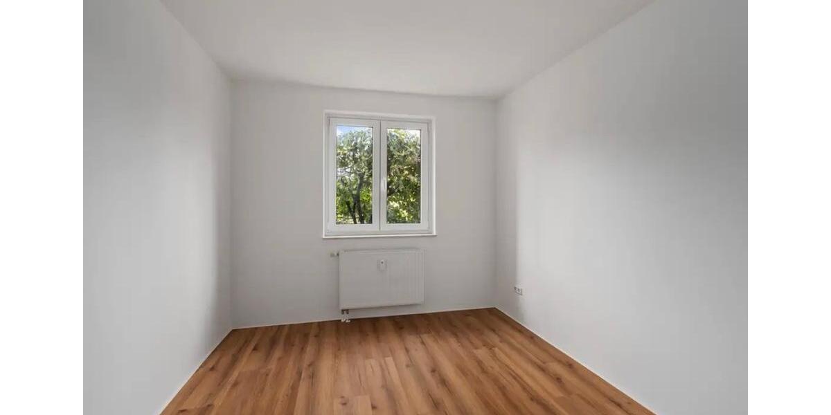 Erdgeschoßwohnung Bremen Häfen - 2 Zimmer, 67 m&sup2;, 1.130&euro; | Angebot:26278412