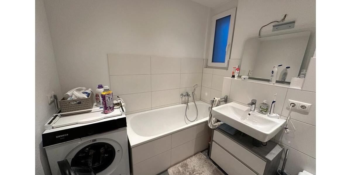 Etagenwohnung Schenefeld - 5 Zimmer, 150 m&sup2;, 2.250&euro; | Angebot:25590013