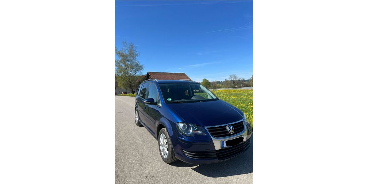 VW Touran 177.000 km 5.900 &euro; Nürtingen 72622