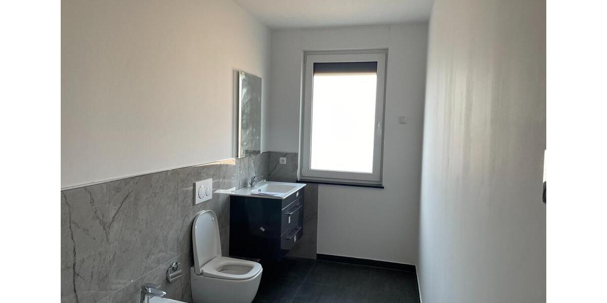 Doppelhaushälfte Giesen - 3 Zimmer, 83 m&sup2;, 1.130&euro; | Angebot:24838403