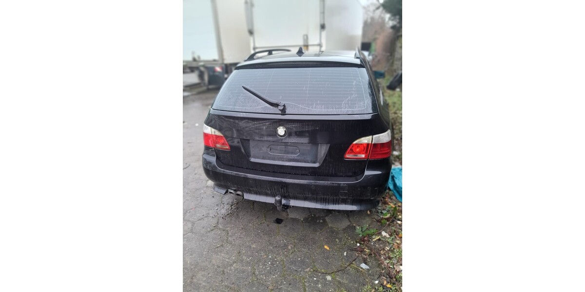 BMW 525 430.000 km 2.300 &euro; Wedel 22880