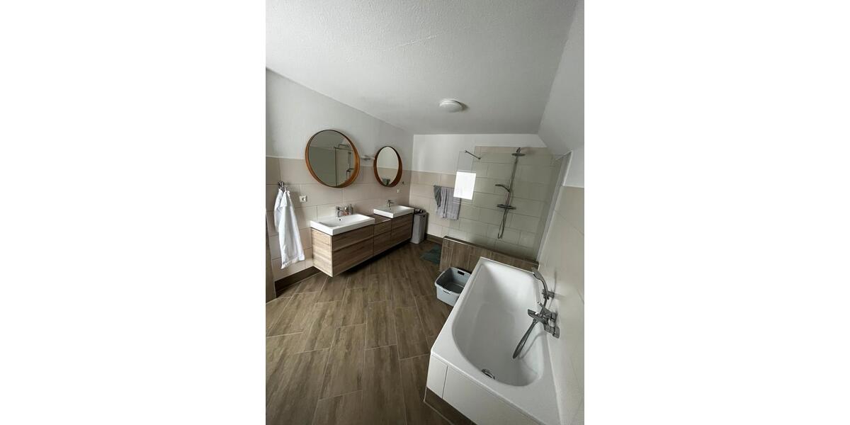 Einfamilienhaus Hude (Oldenburg) - 5.5 Zimmer, 150 m&sup2;, 379.000&euro; | Angebot:25298068