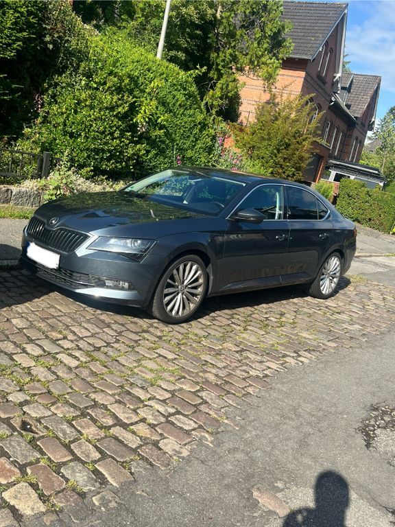 Skoda Superb 140.000 km 18.000 € Wolfsburg 38448